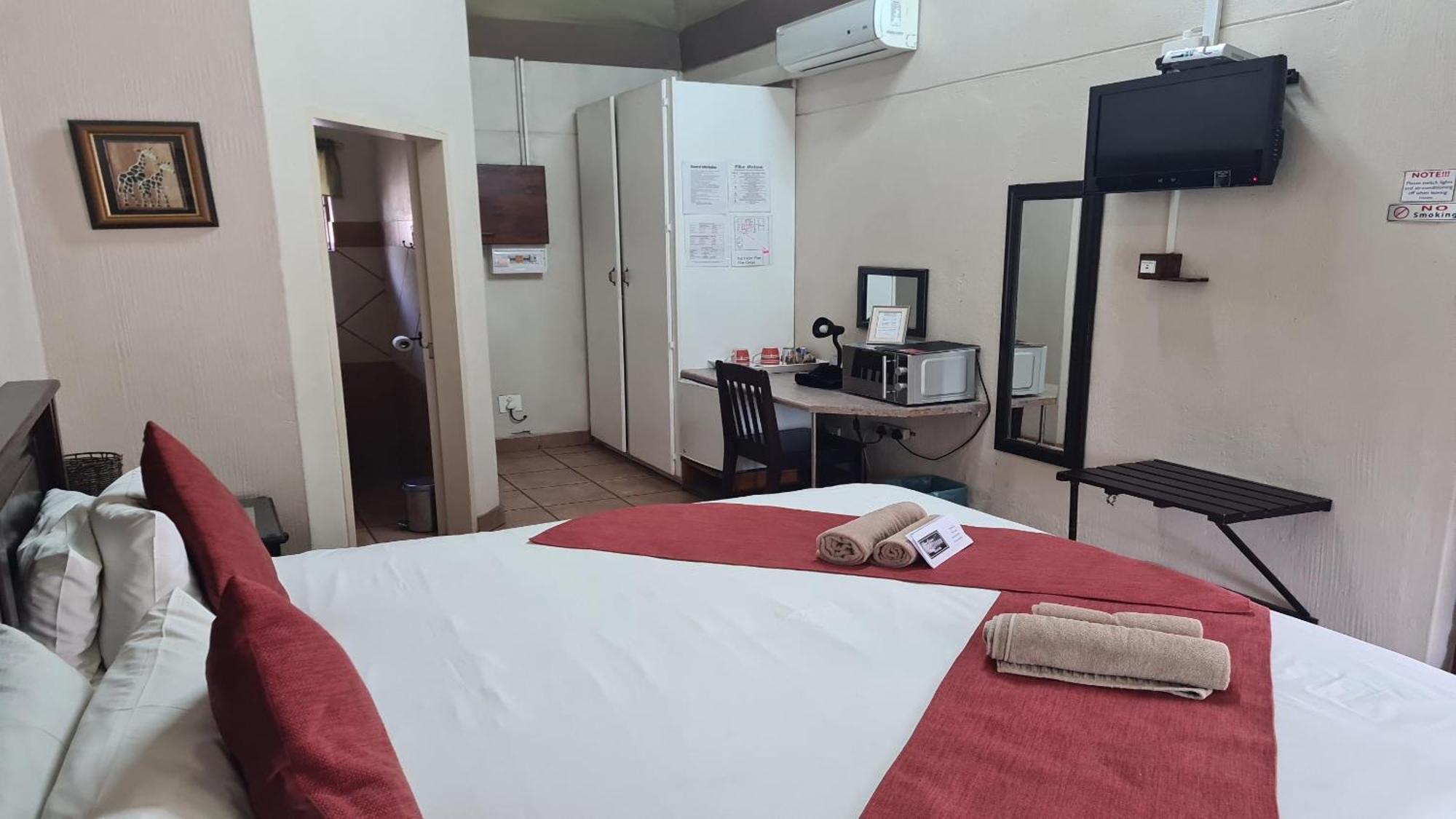 The Orion Hotel Middelburg  Kamer foto